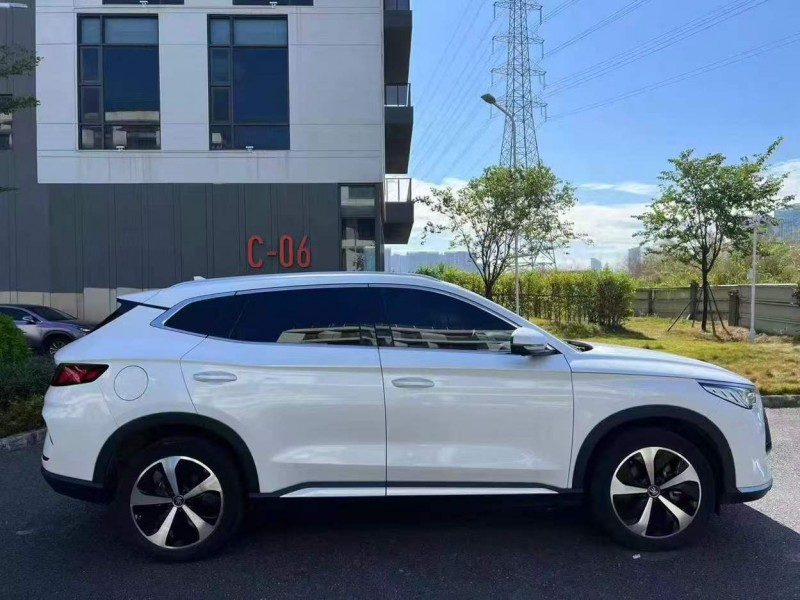 广州21年比亚迪宋5