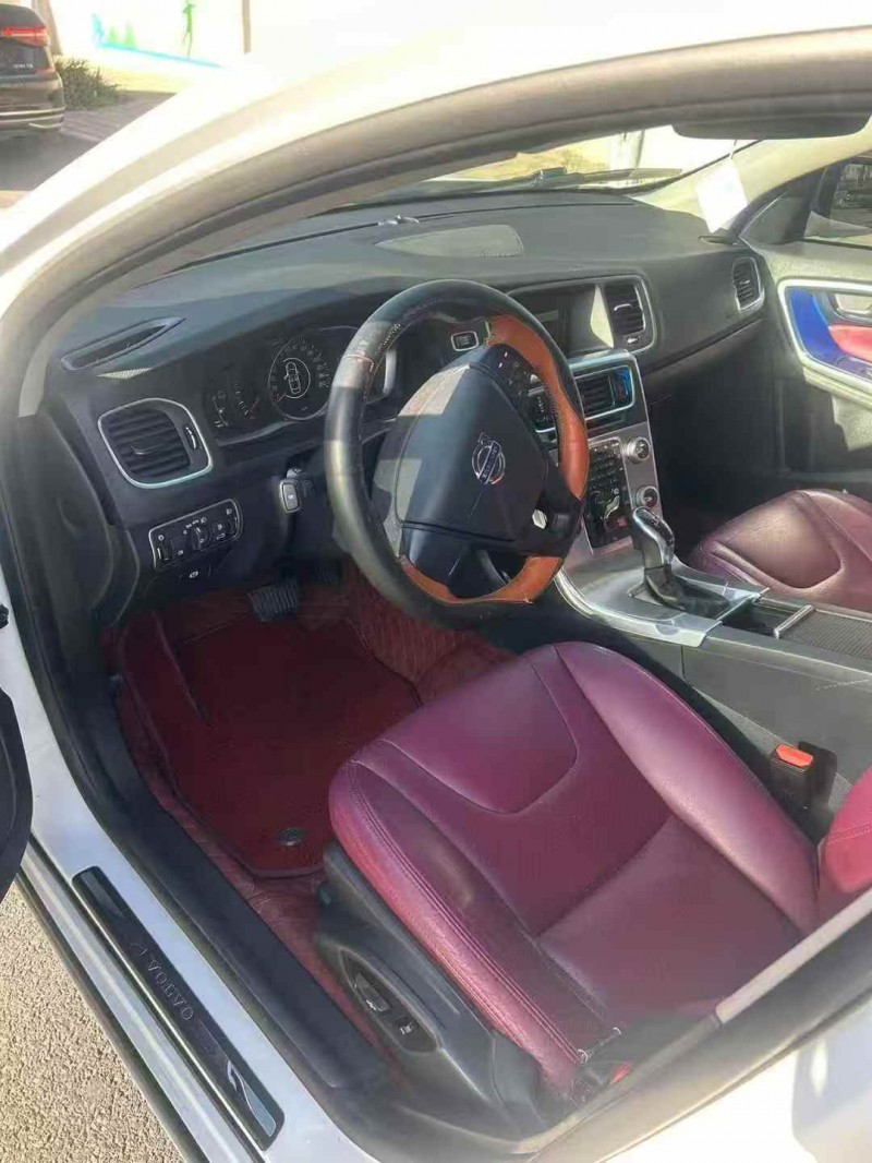 淮南16年沃尔沃S60L4