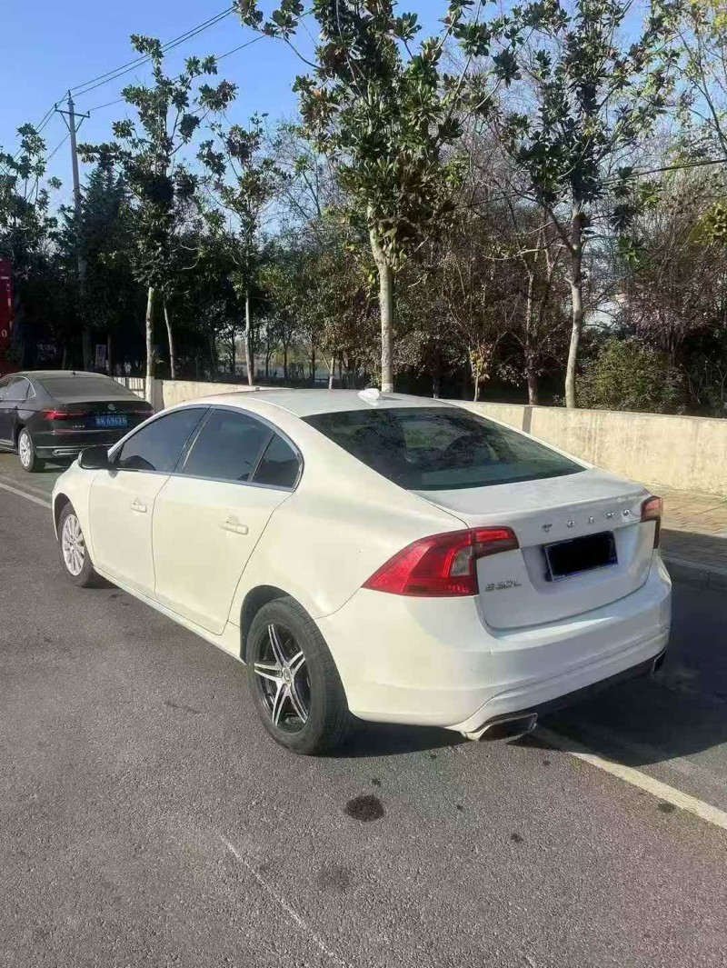 淮南16年沃尔沃S60L7