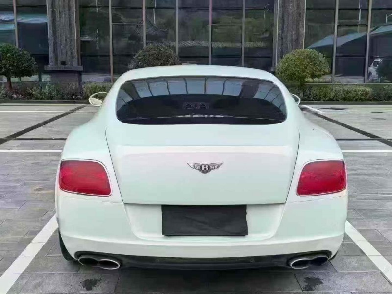 咸阳14年宾利欧陆9