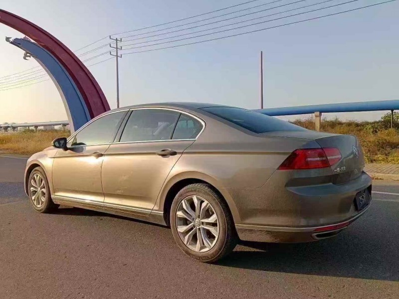 枣庄17年大众迈腾7