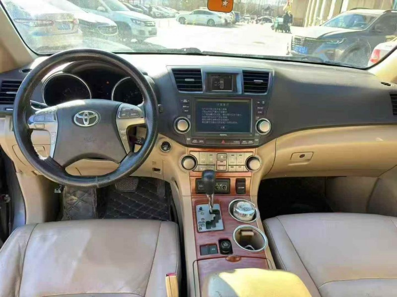 秦皇岛10年丰田汉兰达4