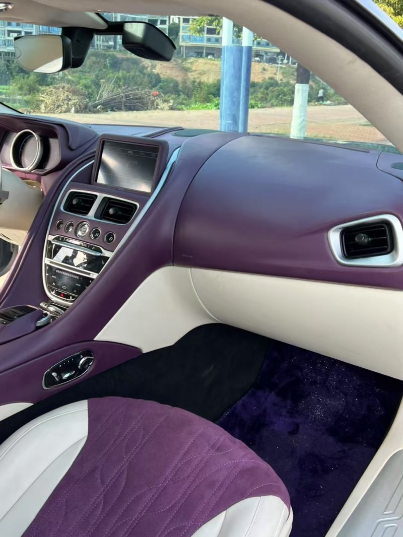 长沙19年阿斯顿·马丁DB112