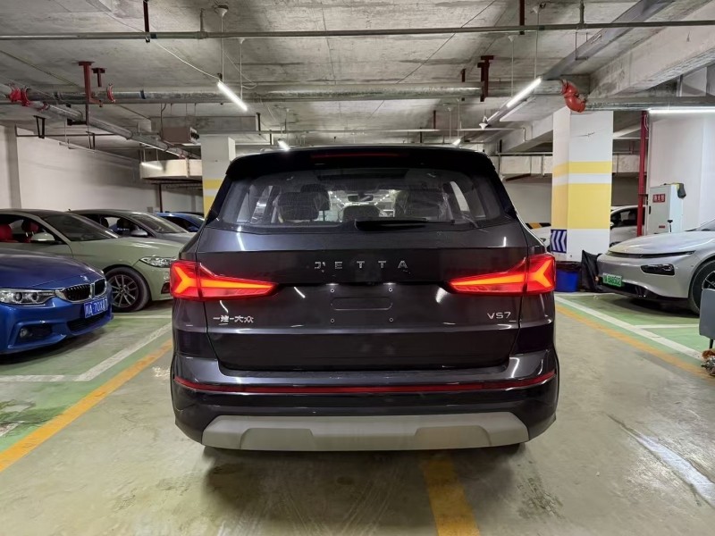 成都25年大众捷达8