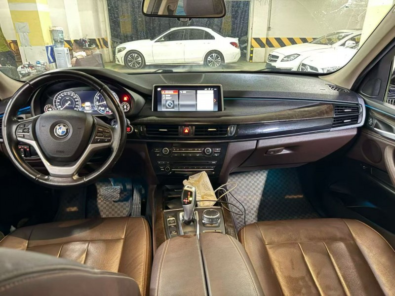 成都17年宝马X55