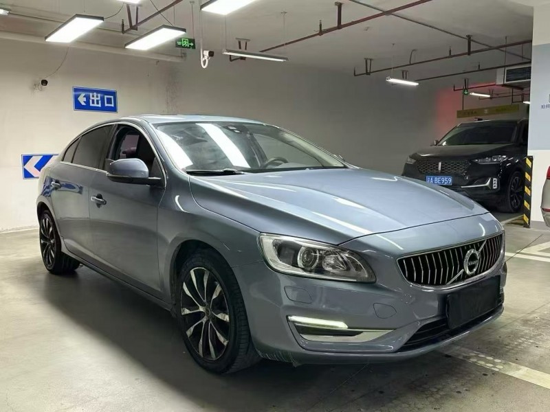 成都18年沃尔沃S60L5