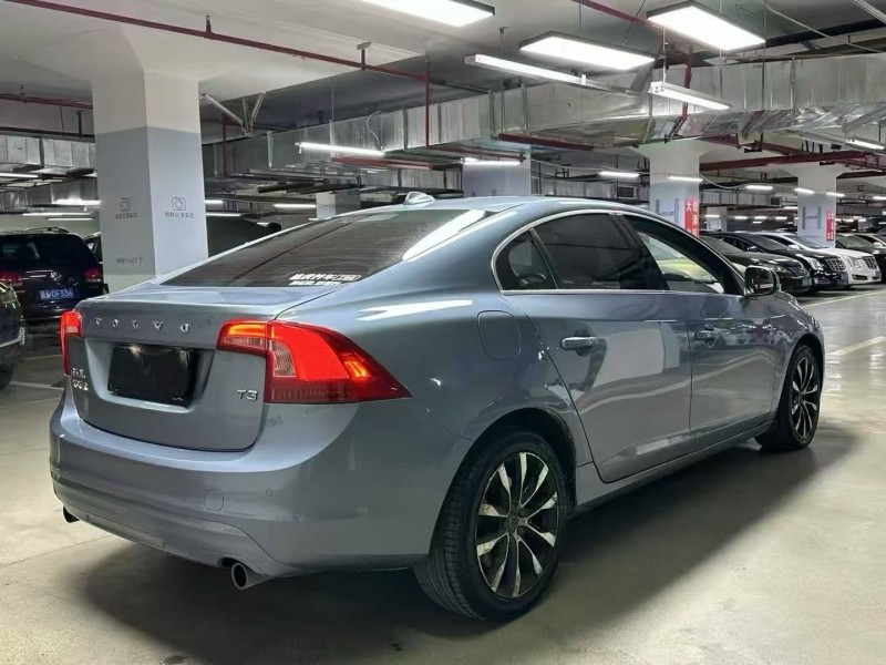 成都18年沃尔沃S60L7