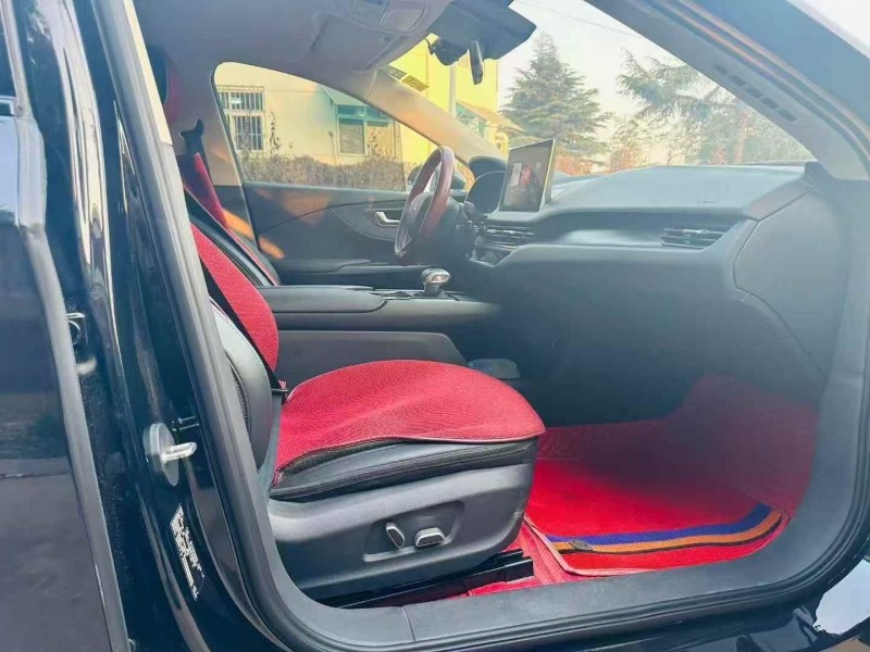 济宁23年红旗E-QM55