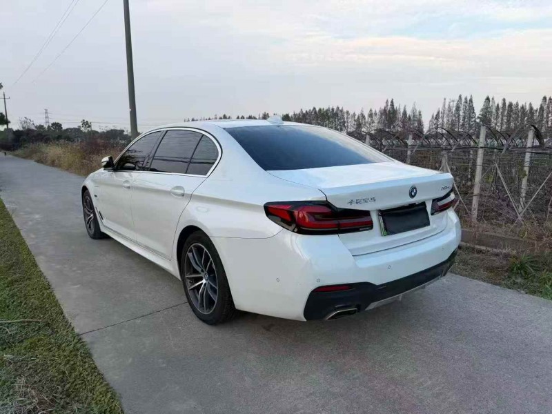 杭州22年宝马5系8