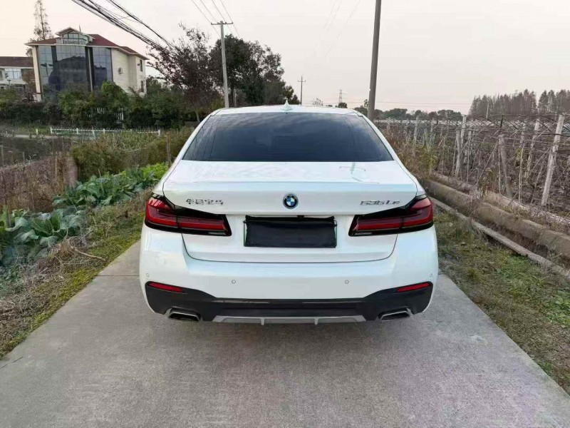 杭州22年宝马5系9