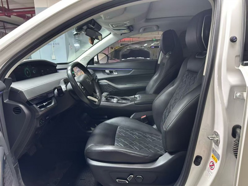 成都22年长安汽车UNI2