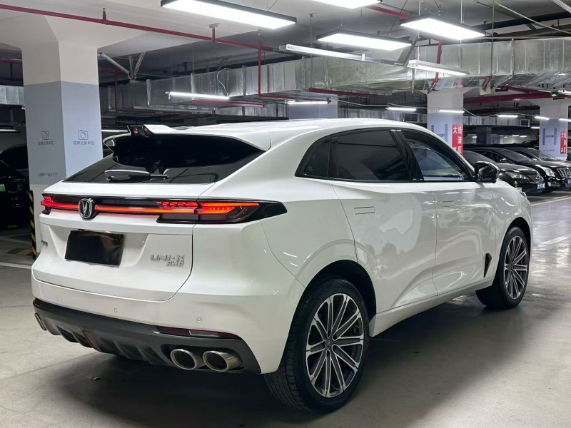 成都22年长安汽车UNI5