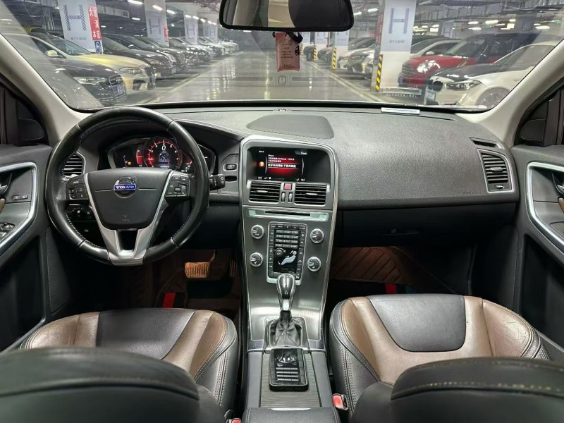 成都16年沃尔沃XC606