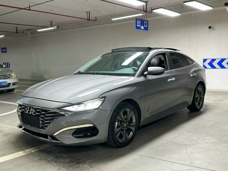 成都20年现代菲斯塔2