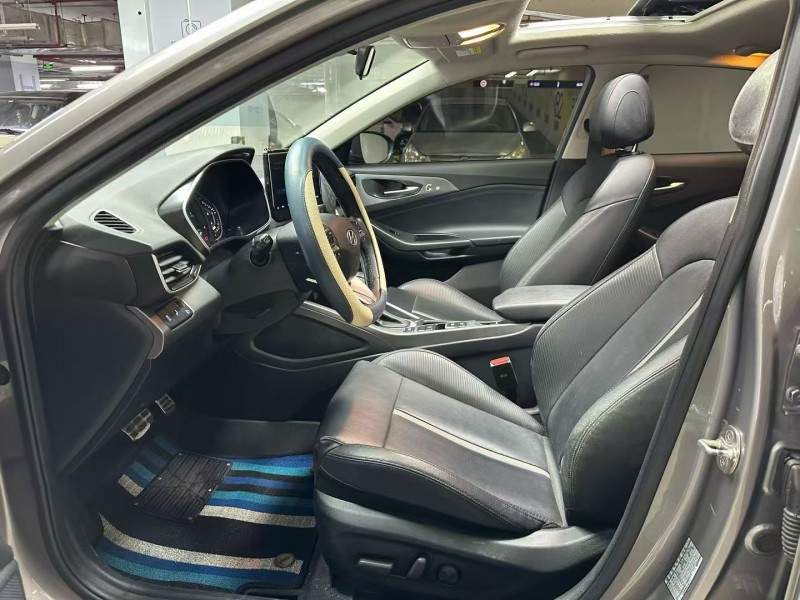 成都20年现代菲斯塔4