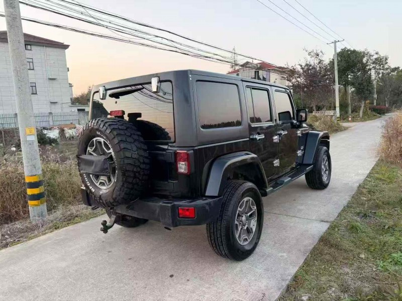 嘉兴14年Jeep牧马人7