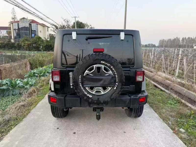 嘉兴14年Jeep牧马人9