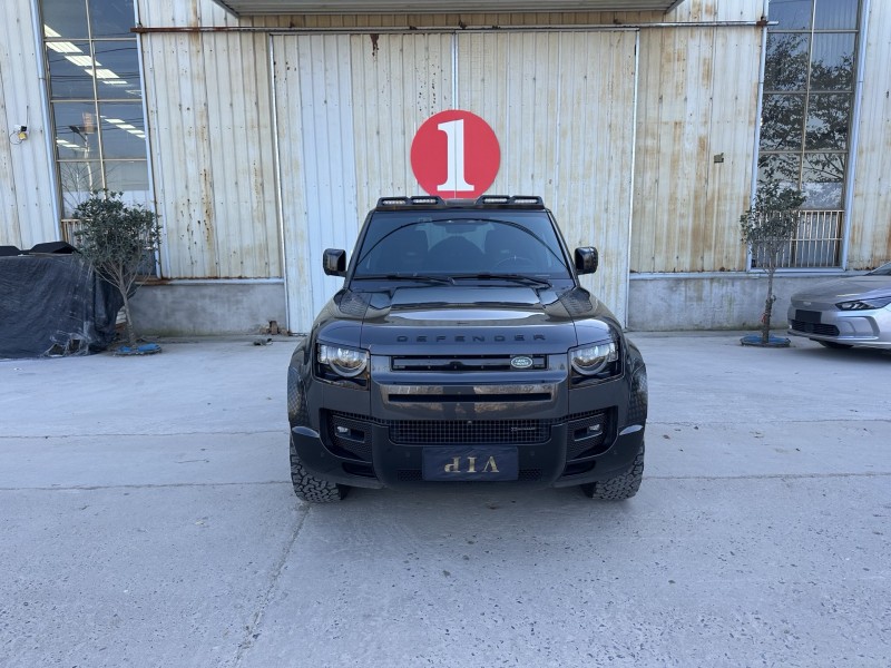 徐州23年路虎卫士1