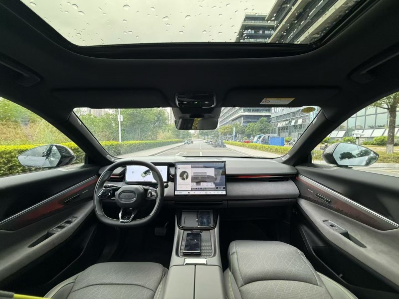 东莞25年领克086