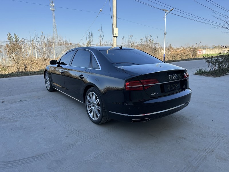 徐州16年奥迪A8L3