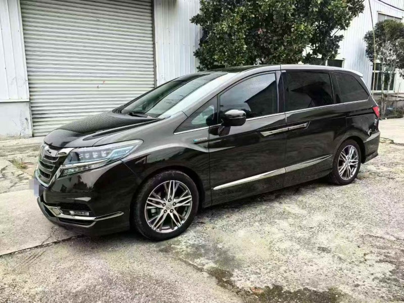 徐州20年本田艾力绅3