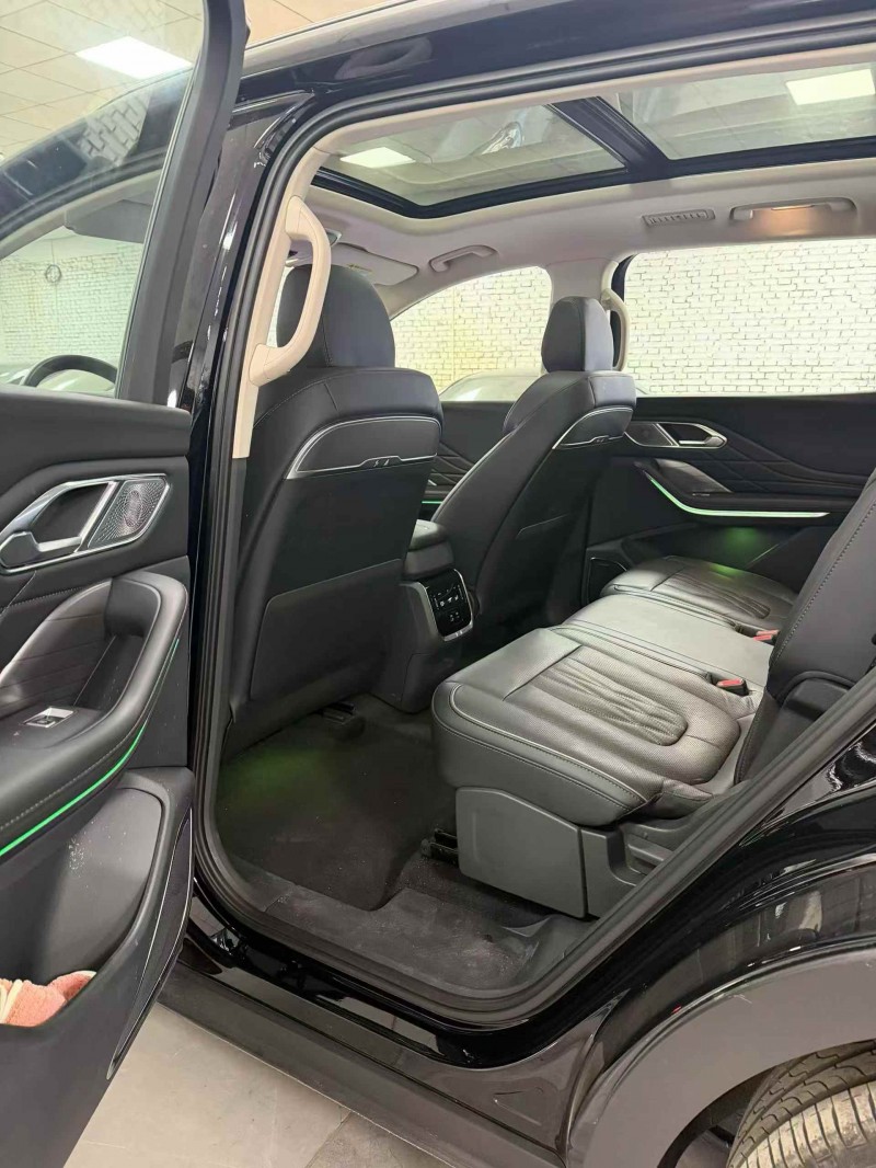 秦皇岛25年红旗HS75