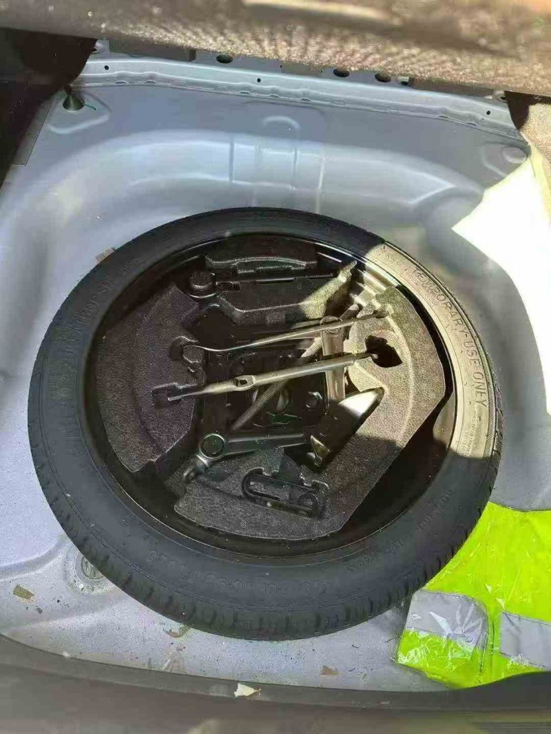 东营24年吉利帝豪2