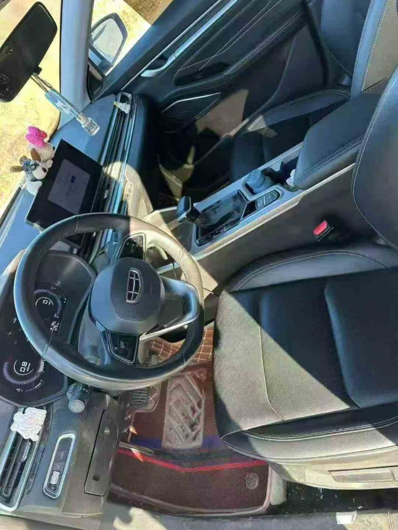 东营24年吉利帝豪3