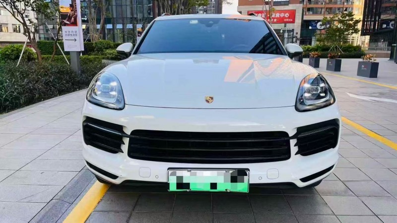 广州19年保时捷Cayenne新能源1