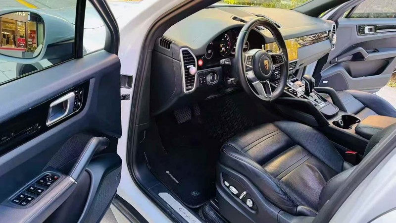 广州19年保时捷Cayenne新能源4