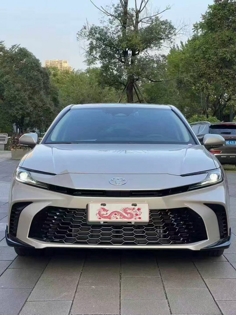 佛山25年丰田凯美瑞1