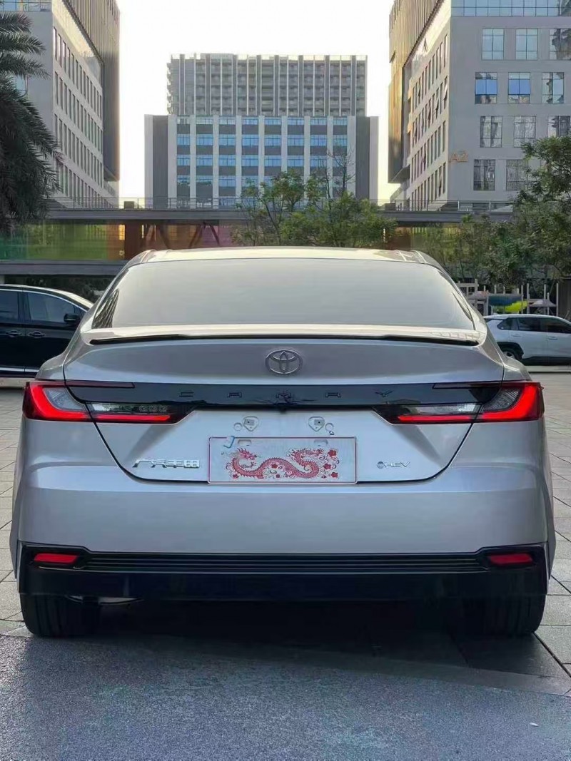 佛山25年丰田凯美瑞9