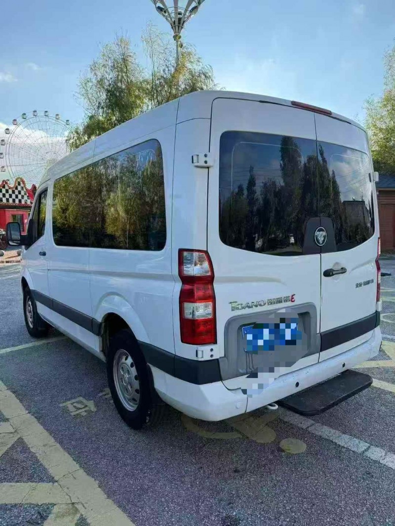 重庆20年福田图雅诺7