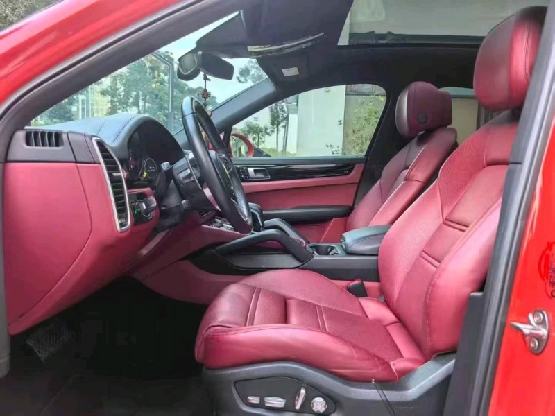 深圳20年保时捷卡宴4