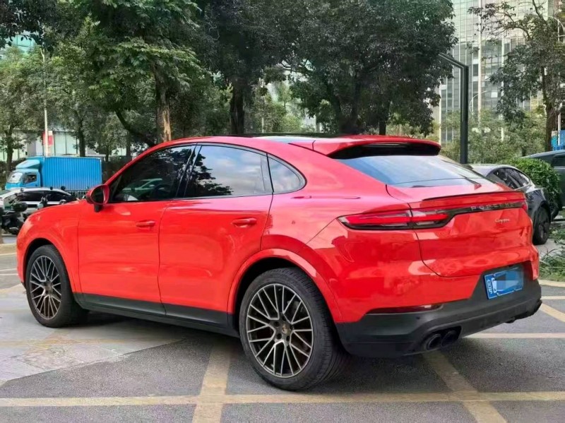 深圳20年保时捷卡宴8