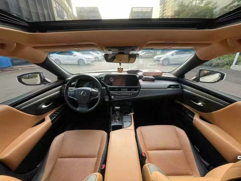 佛山22年雷克萨斯ES6