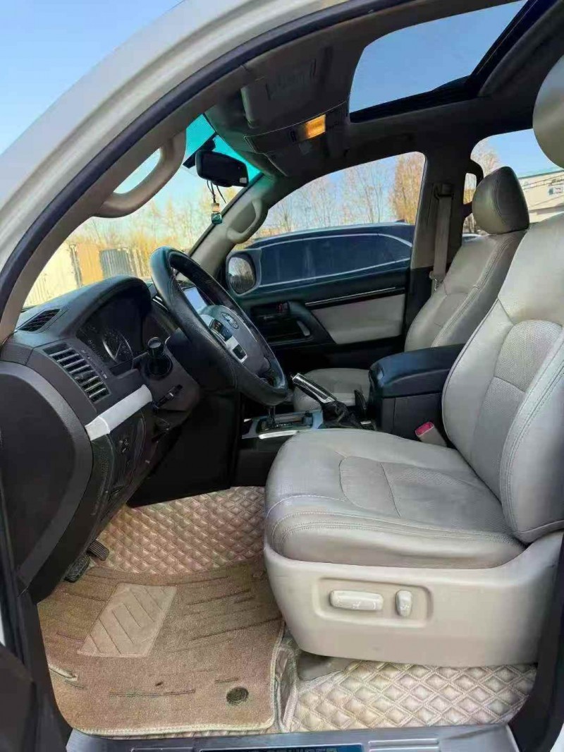 秦皇岛09年丰田兰德酷路泽6