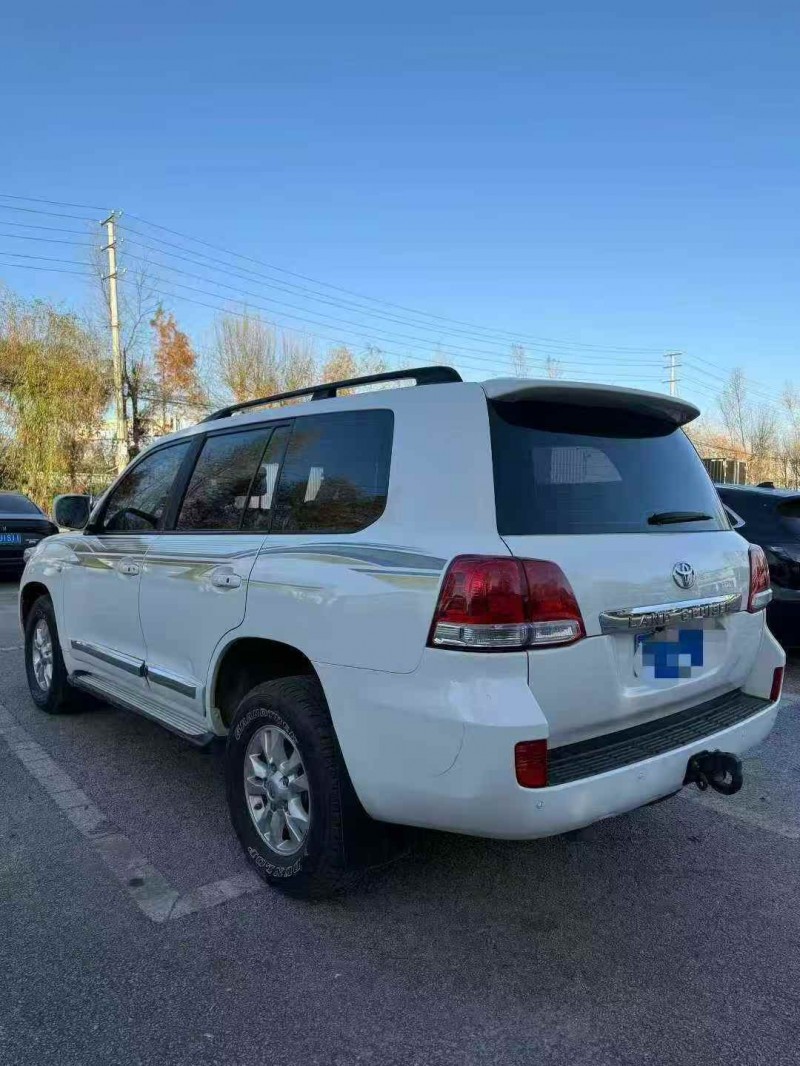 秦皇岛09年丰田兰德酷路泽7