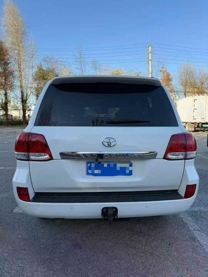 秦皇岛09年丰田兰德酷路泽9