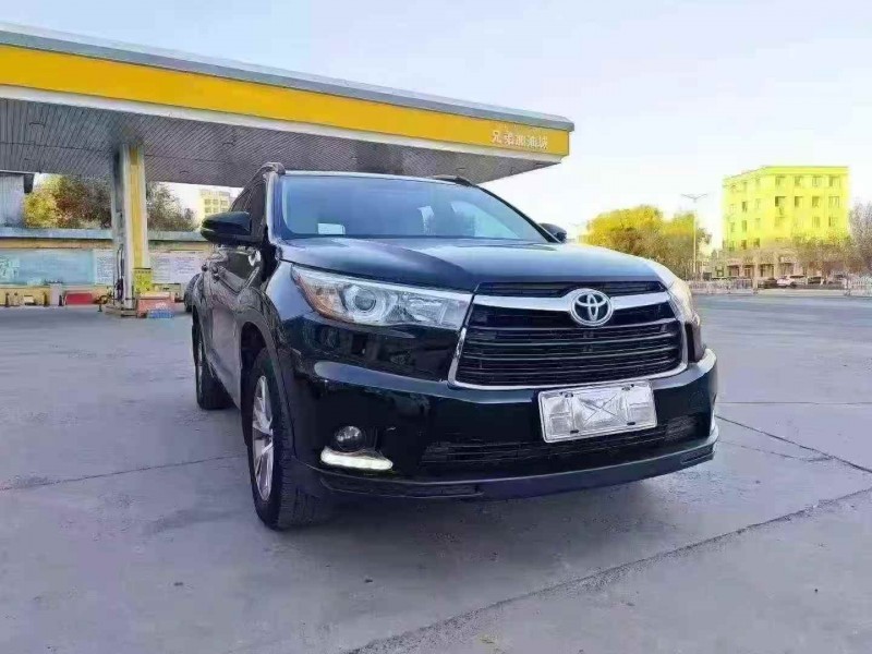 乌海16年丰田汉兰达3