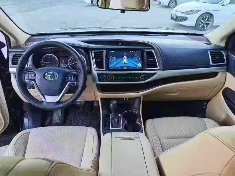 乌海16年丰田汉兰达4