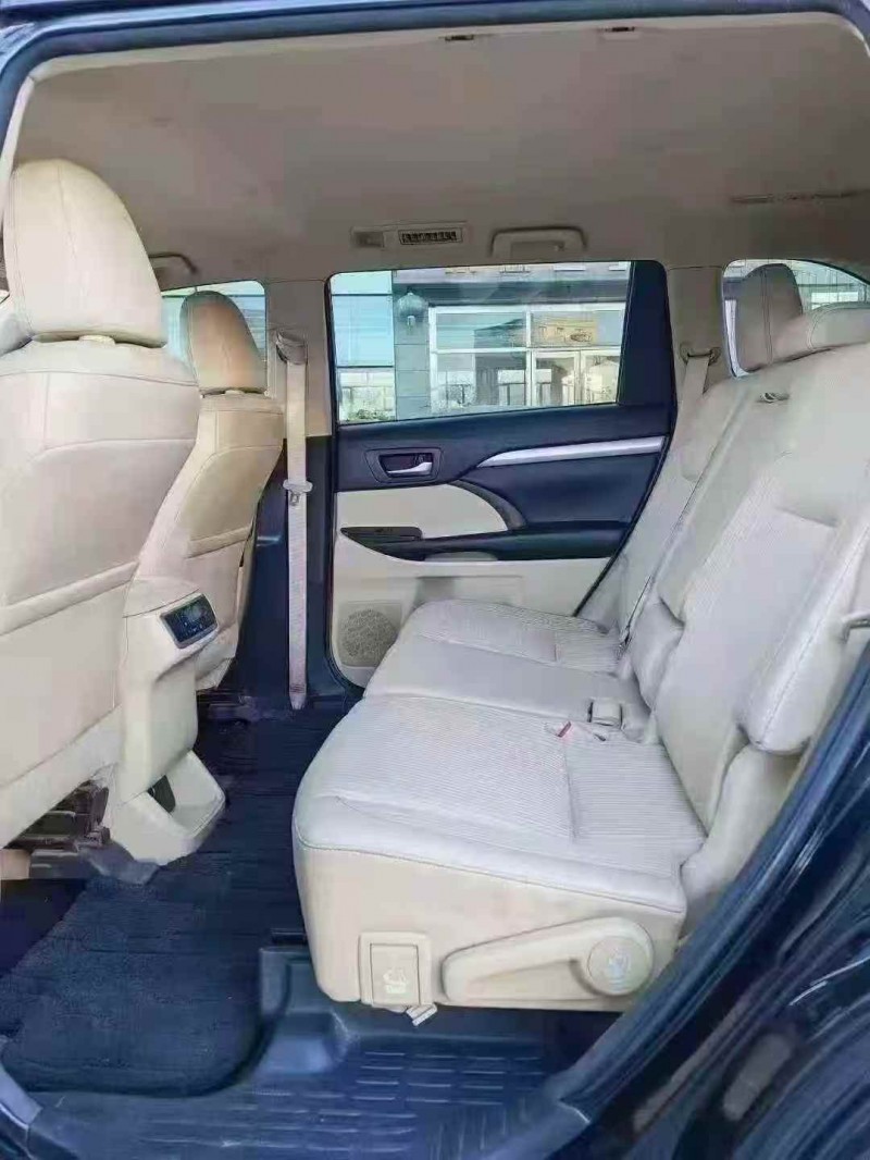 乌海16年丰田汉兰达7