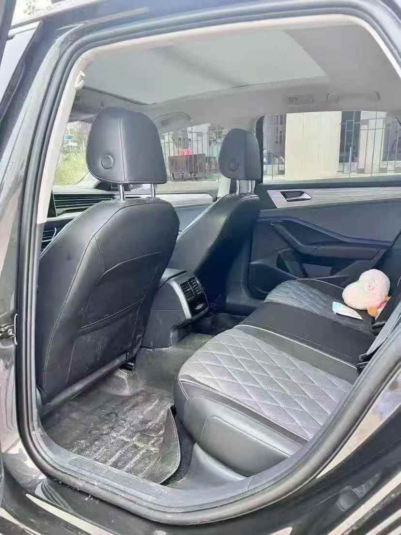 吉安23年大众速腾5