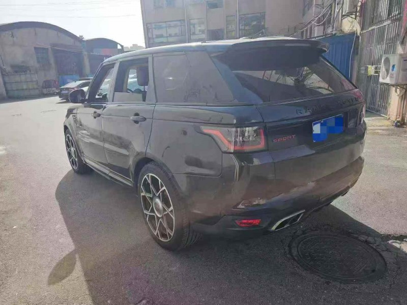 吉安15年路虎揽胜运动7