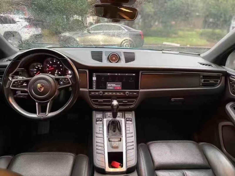 鹰潭21年保时捷Macan5