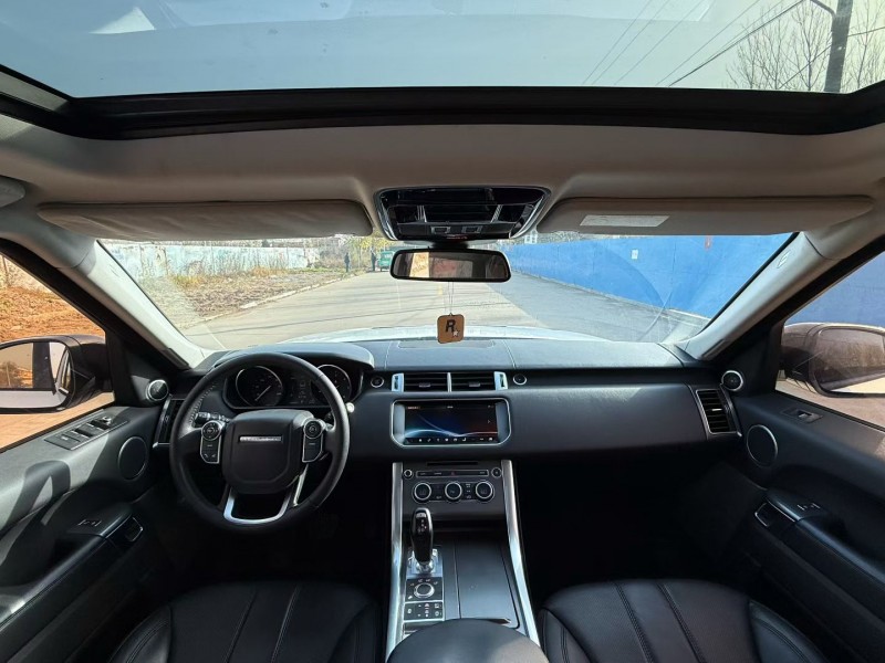 青岛18年路虎揽胜运动4