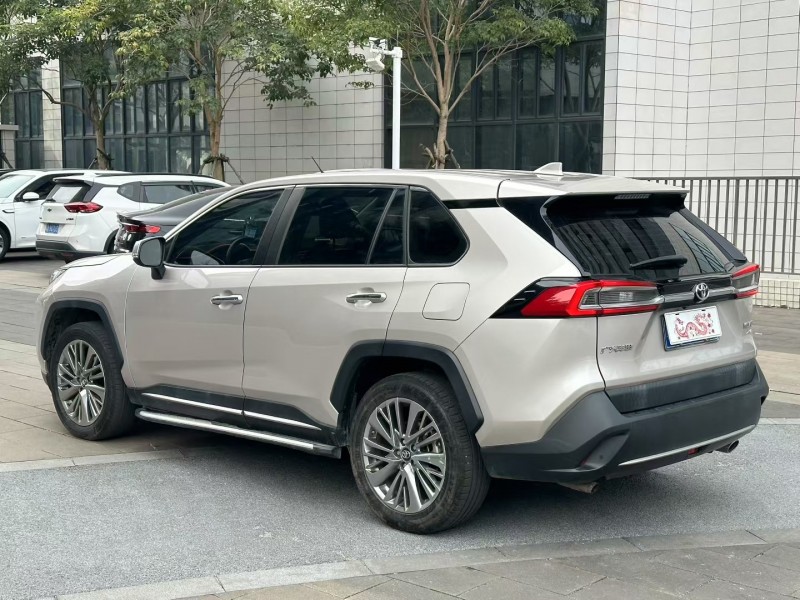 佛山21年丰田威兰达7