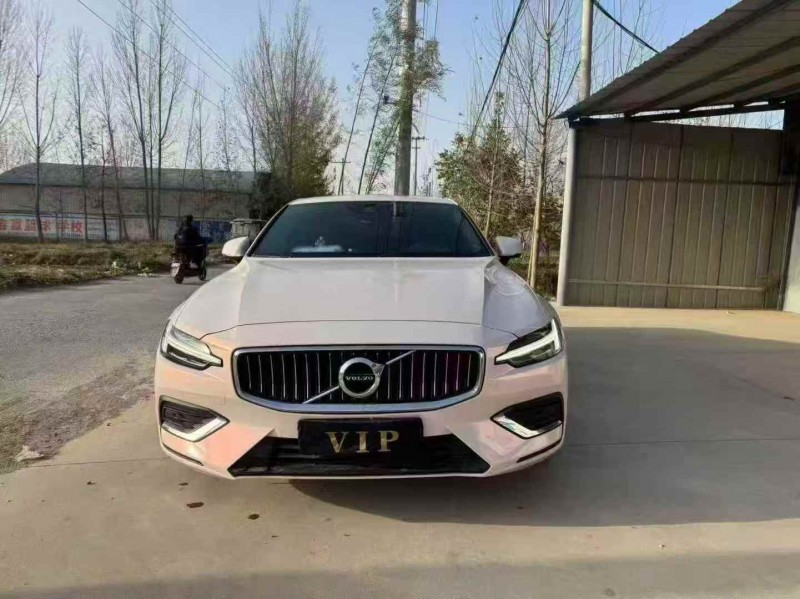 东营22年沃尔沃S60L1