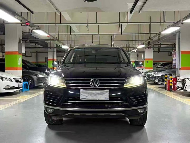 深圳17年大众途锐1