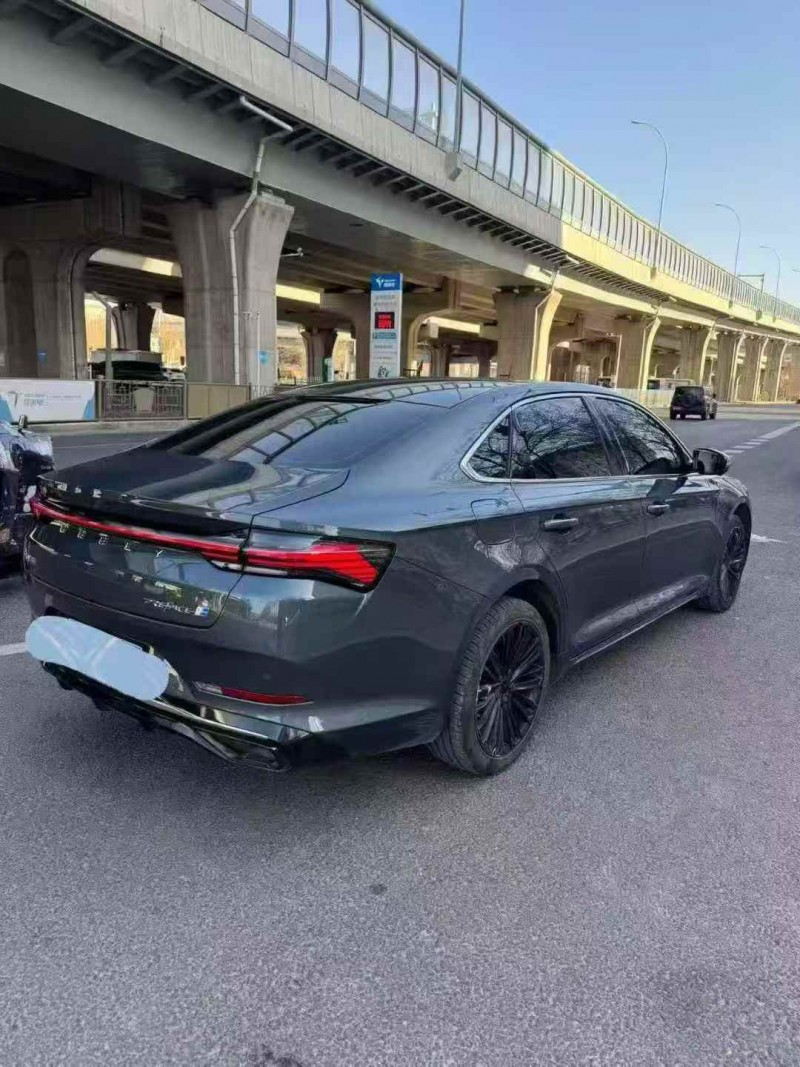 通辽24年吉利星瑞5